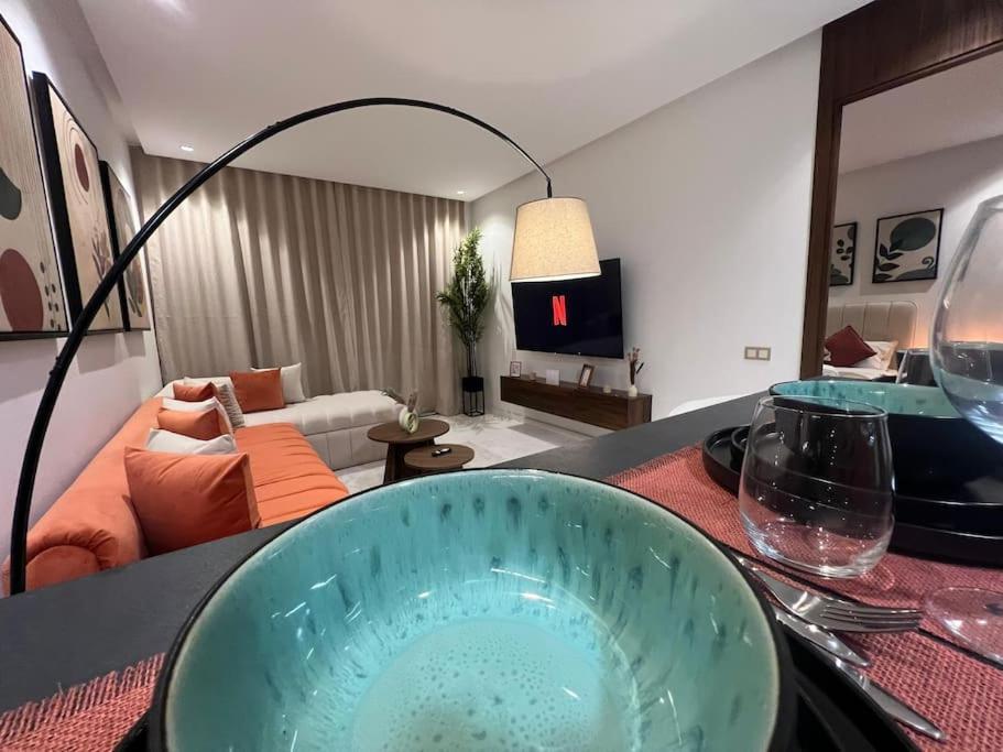 Apartment Luxury So Stylish & Bright Au Coeur De Pres De Carrefour Et 3 Min De La Gare Ferroviere Oasis